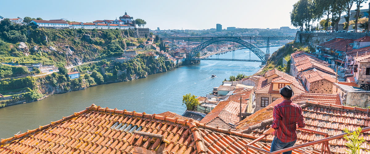 The Ponte Dom Luis I bridge, Oporto